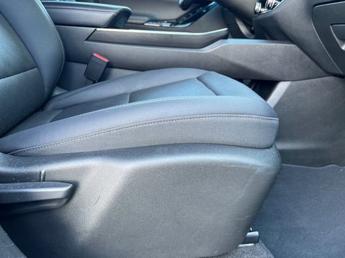 Used 2025 Chevrolet Equinox LT w/ Convenience Package II image 22