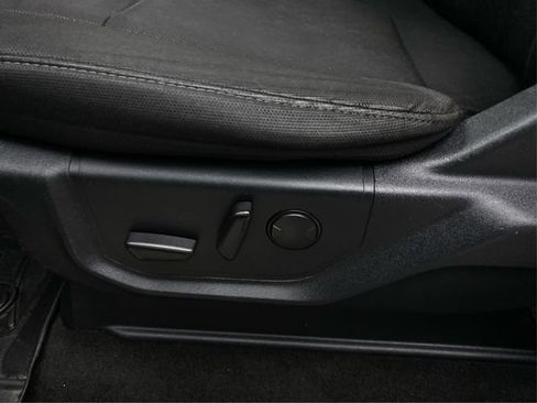 Used 2019 Ford F150 XLT w/ Equipment Group 302A Luxury AWD/4WD image 24