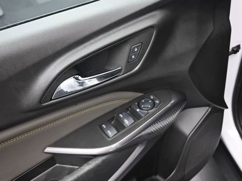 Used 2025 Chevrolet Trax ACTIV w/ Driver Confidence Package image 25