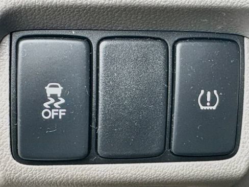 Used 2014 Honda CR-V LX image 8