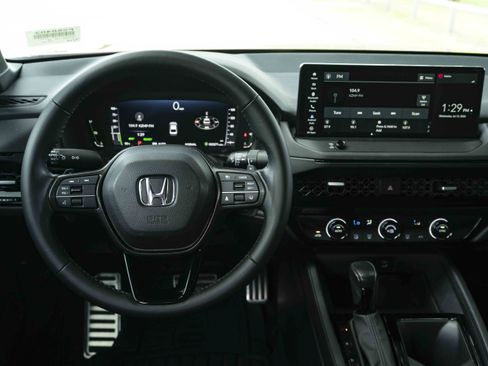 Used 2023 Honda Accord Sport image 19