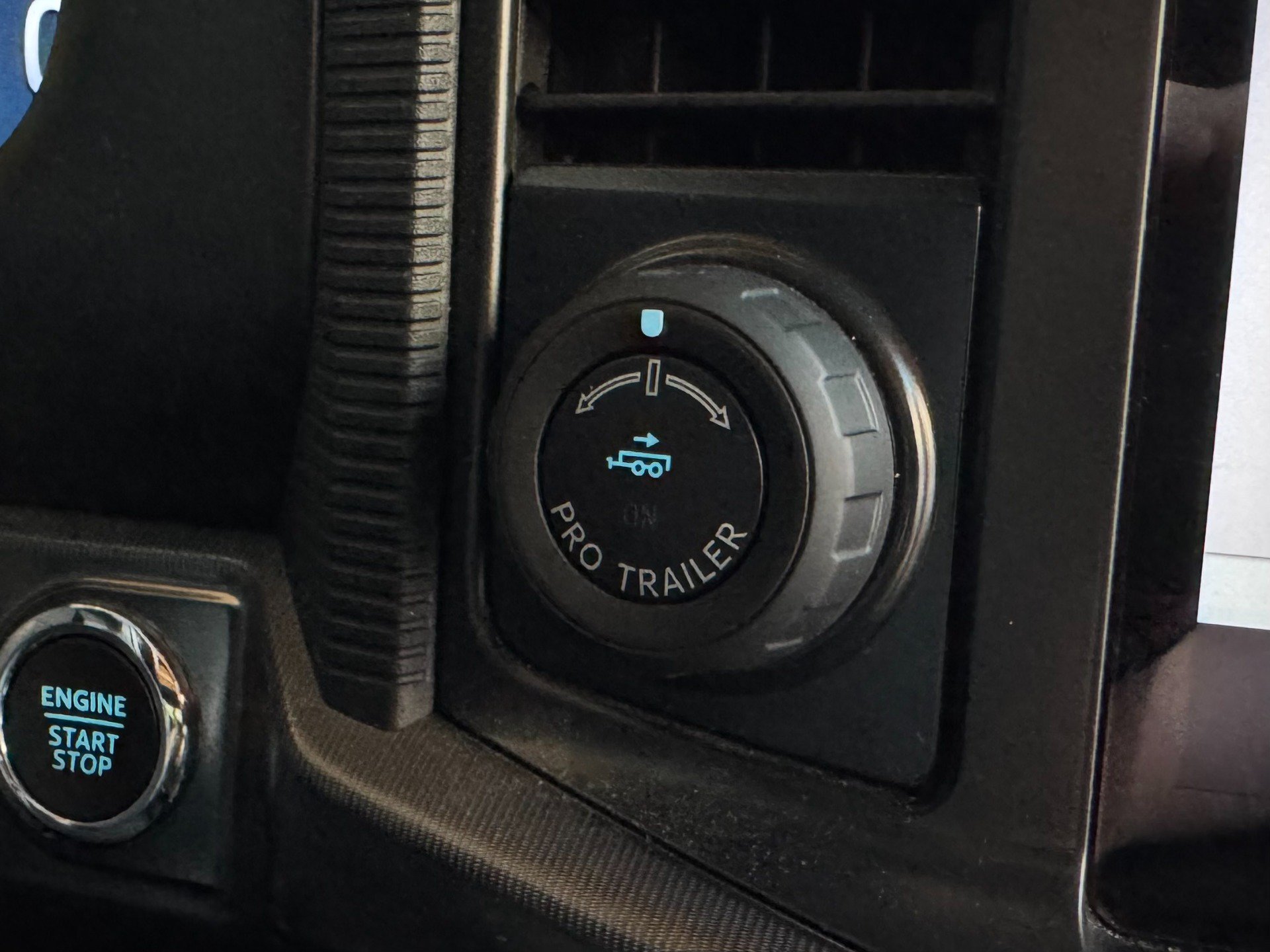 Used 2024 Ford F150 Raptor AWD/4WD image 37