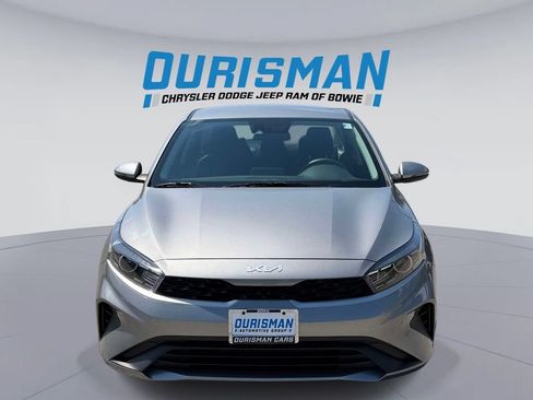 Used 2023 Kia Forte LXS w/ LXS Technology Package FWD image 6