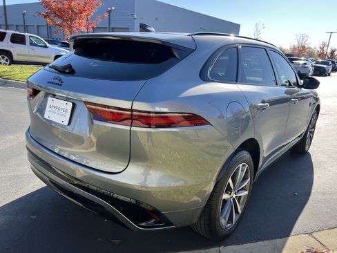 Certified 2025 Jaguar F-PACE R-Dynamic S image 7