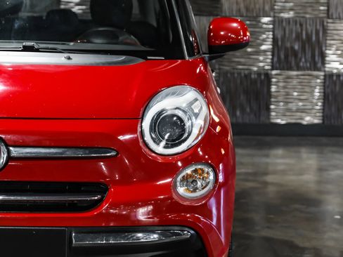 Used 2020 FIAT 500L Pop w/ Chrome Appearance Group FWD image 40