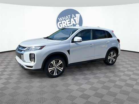 New 2025 Mitsubishi Outlander Sport SE image 3