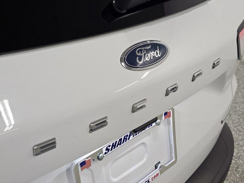 Used 2020 Ford Escape SE FWD image 27