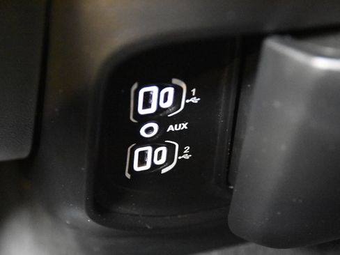 Used 2023 RAM 1500 Lone Star AWD/4WD image 31