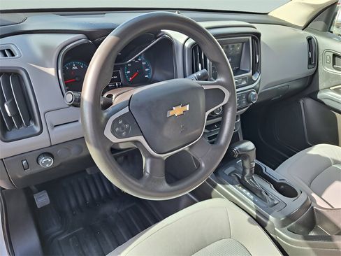 Used 2019 Chevrolet Colorado W/T w/ WT Convenience Package image 9