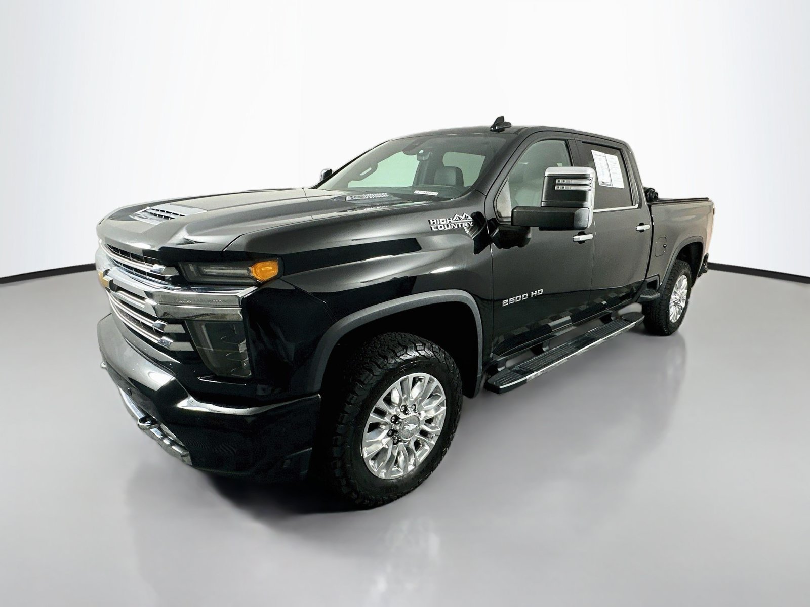 Used 2020 Chevrolet Silverado 2500 High Country w/ Z71 Off-Road Package AWD/4WD image 3