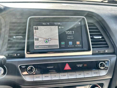 Used 2019 Hyundai Sonata Limited image 22