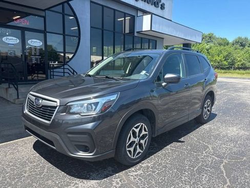 Used 2019 Subaru Forester Premium w/ Popular Package #1 AWD/4WD image 2