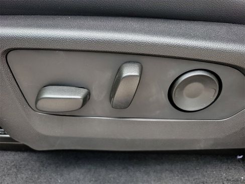 New 2026 GMC Canyon Elevation w/ Convenience Package image 20