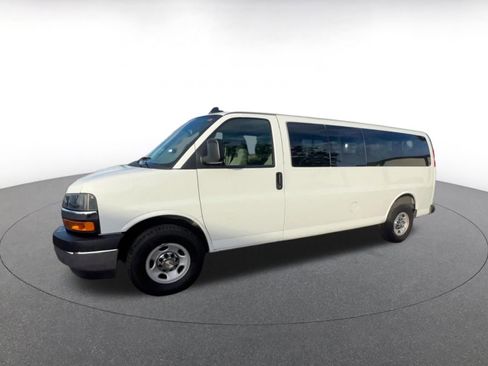 Used 2024 Chevrolet Express 3500 LT w/ LT Preferred Equipment Group image 8