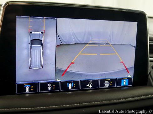 Certified 2021 GMC Yukon XL SLT w/ SLT Luxury Plus Package image 17