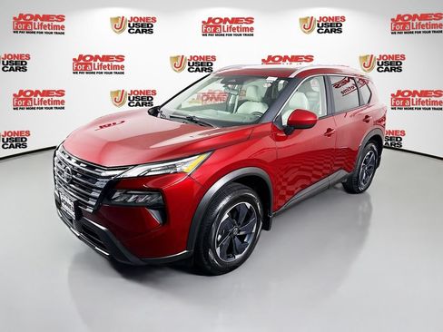 Certified 2025 Nissan Rogue SV w/ SV Premium Package AWD/4WD image 14
