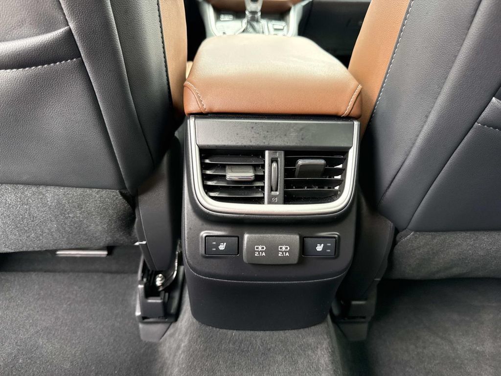 Used 2022 Subaru Outback Touring XT AWD/4WD image 19