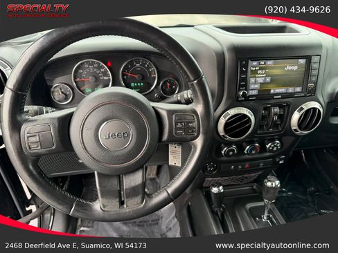 Used 2018 Jeep Wrangler Unlimited Sahara AWD/4WD image 15