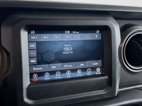 Used 2023 Jeep Wrangler Unlimited w/ Convenience Group image 21