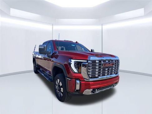 Used 2024 GMC Sierra 2500 Denali w/ Technology Package AWD/4WD image 2