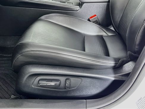 Used 2024 Honda Civic EX-L image 20