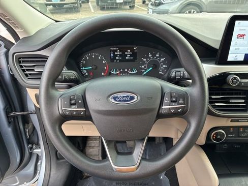 Used 2022 Ford Escape SE image 26