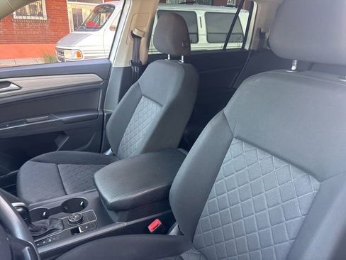 Used 2018 Volkswagen Atlas Launch Edition image 15