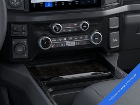 New 2026 Ford F250 Lariat w/ Black Appearance Package AWD/4WD image 18