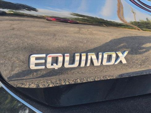 Used 2024 Chevrolet Equinox LT FWD image 23