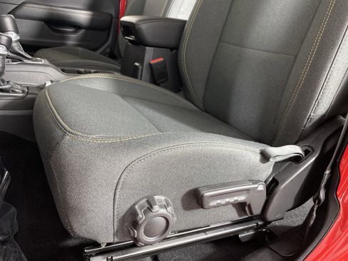 Used 2025 Jeep Wrangler Backcountry image 19