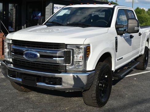 Used 2019 Ford F250 XL w/ STX Appearance Package AWD/4WD image 2