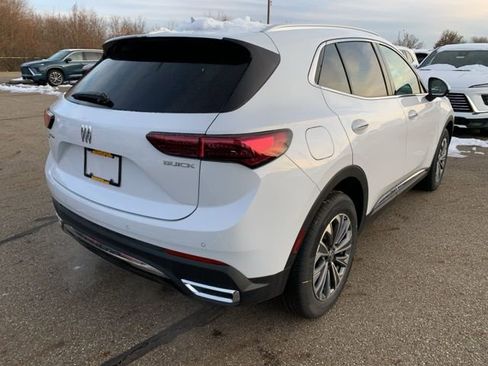 New 2025 Buick Envision Preferred image 4