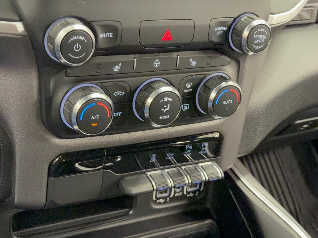 Used 2022 RAM 1500 Big Horn AWD/4WD image 22