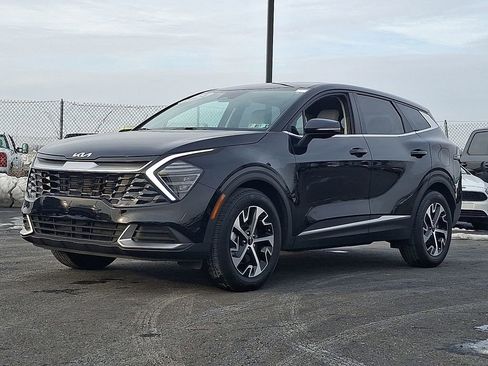 Certified 2024 Kia Sportage EX image 3