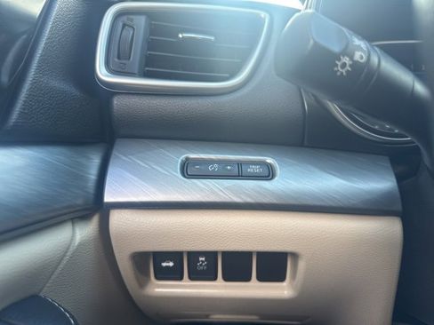 Used 2017 Nissan Maxima 3.5 S image 14