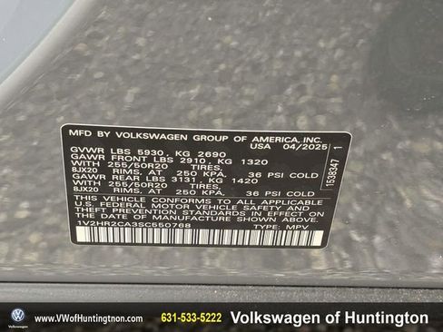 Certified 2025 Volkswagen Atlas SE image 18