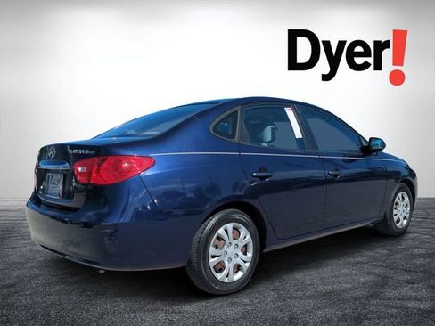 Used 2010 Hyundai Elantra FWD image 4