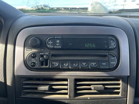 Used 2004 Jeep Grand Cherokee Laredo w/ Tan Your Hide Group image 20