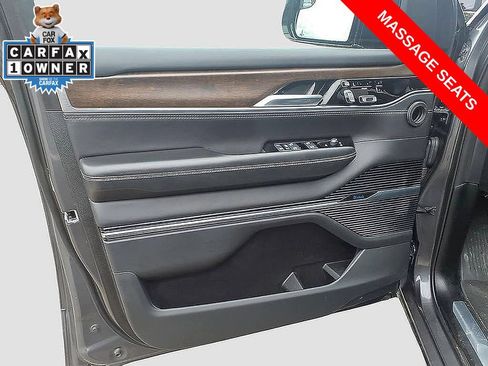Used 2023 Jeep Grand Wagoneer L Series II AWD/4WD image 24