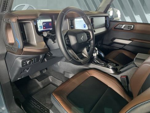 Used 2022 Ford Bronco Outer Banks w/ Sasquatch Package image 11