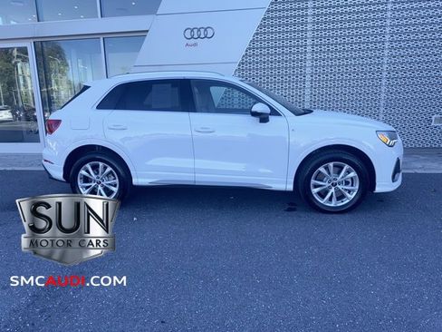 Certified 2025 Audi Q3 2.0T Premium Plus w/ Premium Plus Package image 2