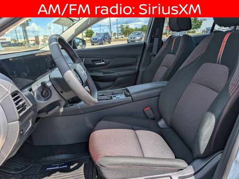 Certified 2026 Nissan Sentra SR w/ Floor Mat Package FWD image 13