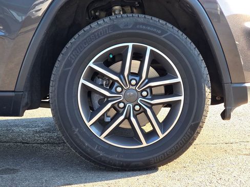 Used 2020 Jeep Grand Cherokee Limited image 8