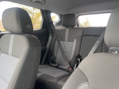 Used 2025 Chevrolet Blazer LT image 25