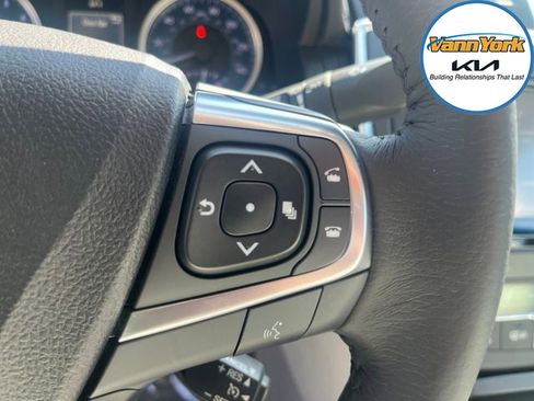 Used 2017 Toyota Camry XLE w/ Moonroof Package image 25