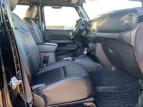 Used 2021 Jeep Wrangler Unlimited Sahara AWD/4WD image 27