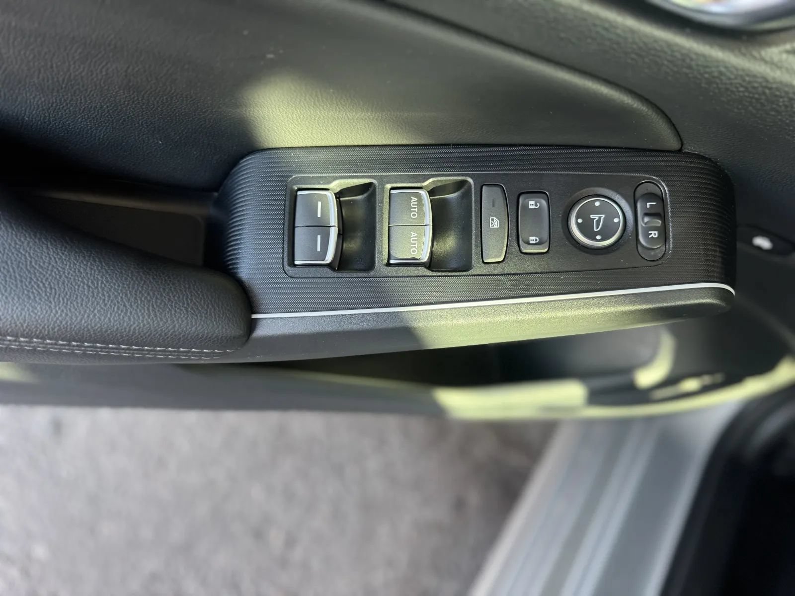 Used 2025 Honda Civic Sport Touring image 26