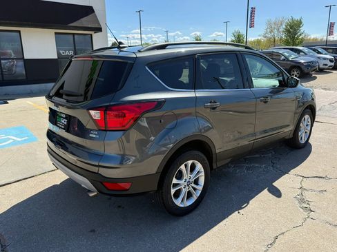 Used 2019 Ford Escape SEL AWD/4WD image 16
