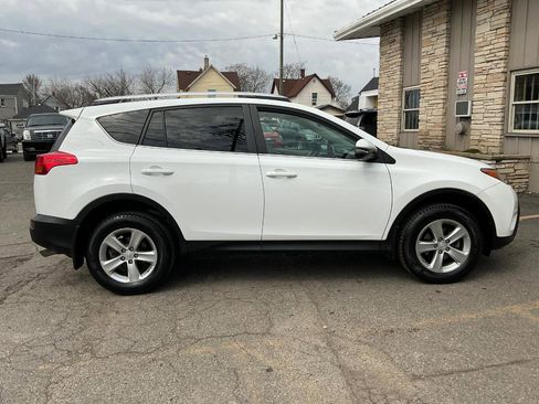 Used 2013 Toyota RAV4 XLE image 2