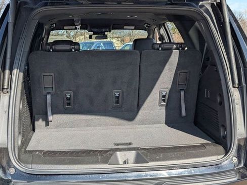 Used 2024 Chevrolet Tahoe LT image 27